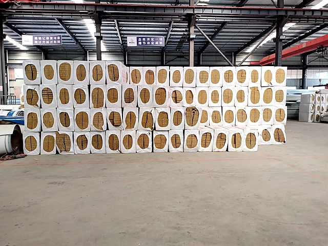 50mm巖棉夾芯板一平方的重量是多少？